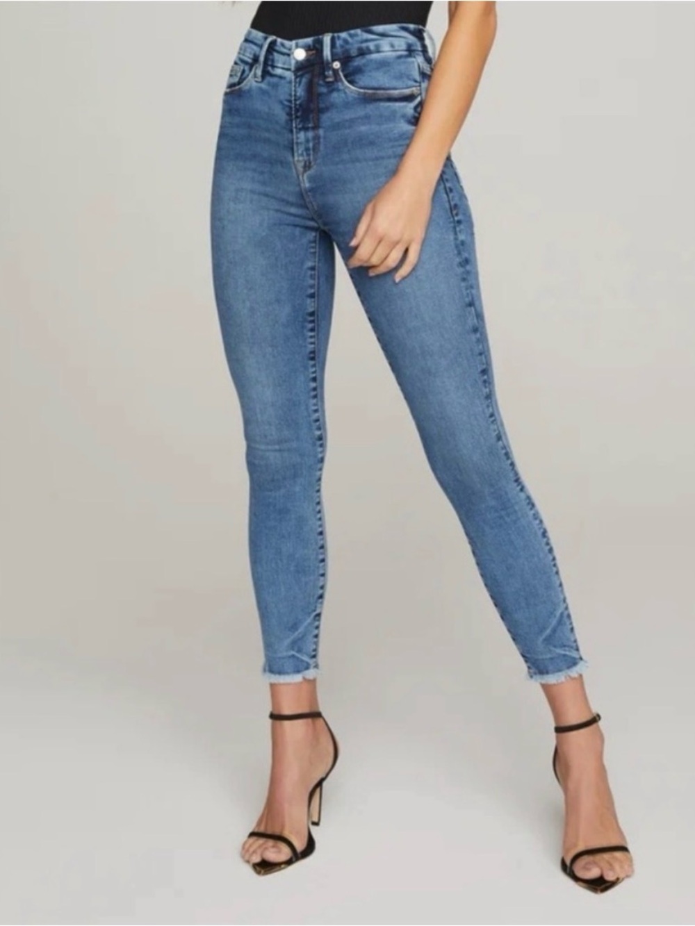 8/28 Good American Good Waist High-Rise Ankle Skinny Jeans w/ Frayed Hem